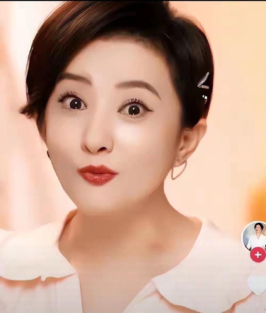 45岁金铭近况曝光：独居北京豪宅，不婚育拒娱乐圈，45岁活成清流
 
     