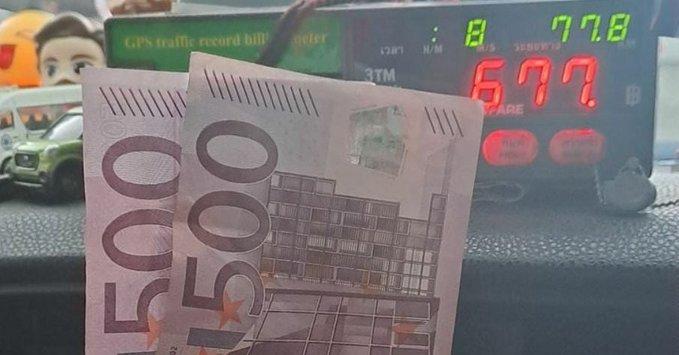 泰国一名计程车司机日前载到一名赶路的外国乘客，对方为了感谢他在时限内抵达目的地，