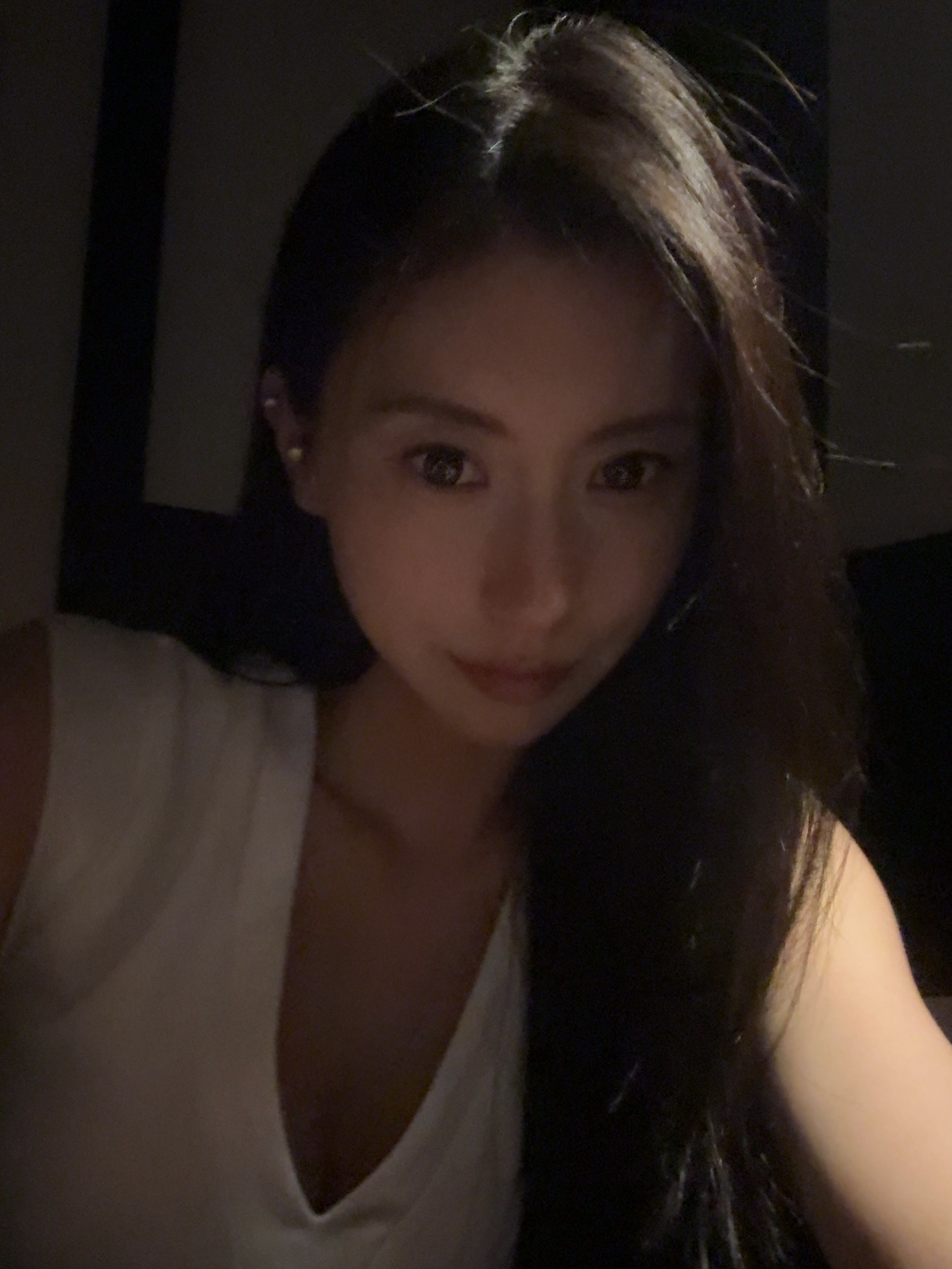 开新店最忙的初期 到家已是天亮  眯会儿起来要继续赶视频的稿了精力这东西确实是可