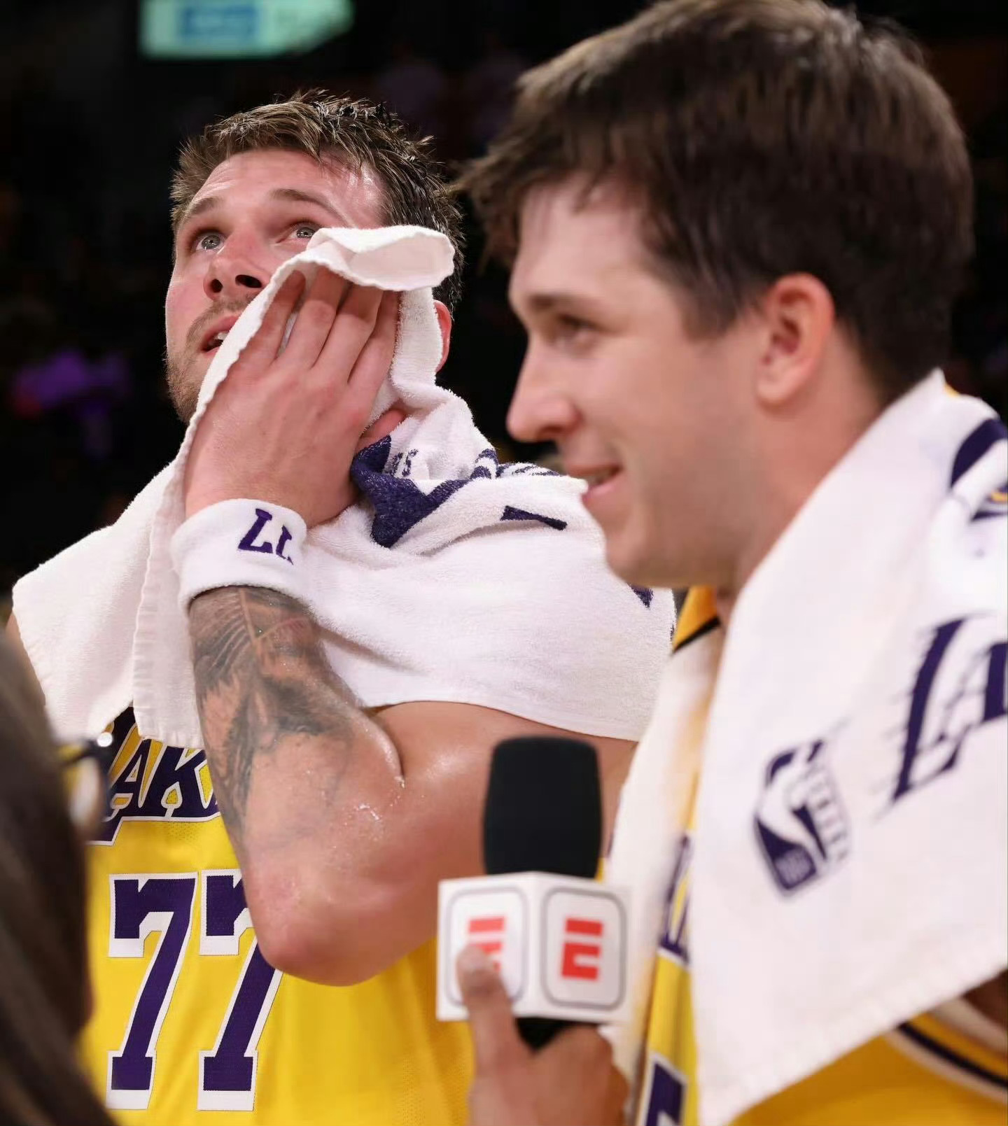 雷迪克这改变真快 东契奇和里夫斯受伤以后 他说 “ 湖人的目标依旧是锁定在西部第