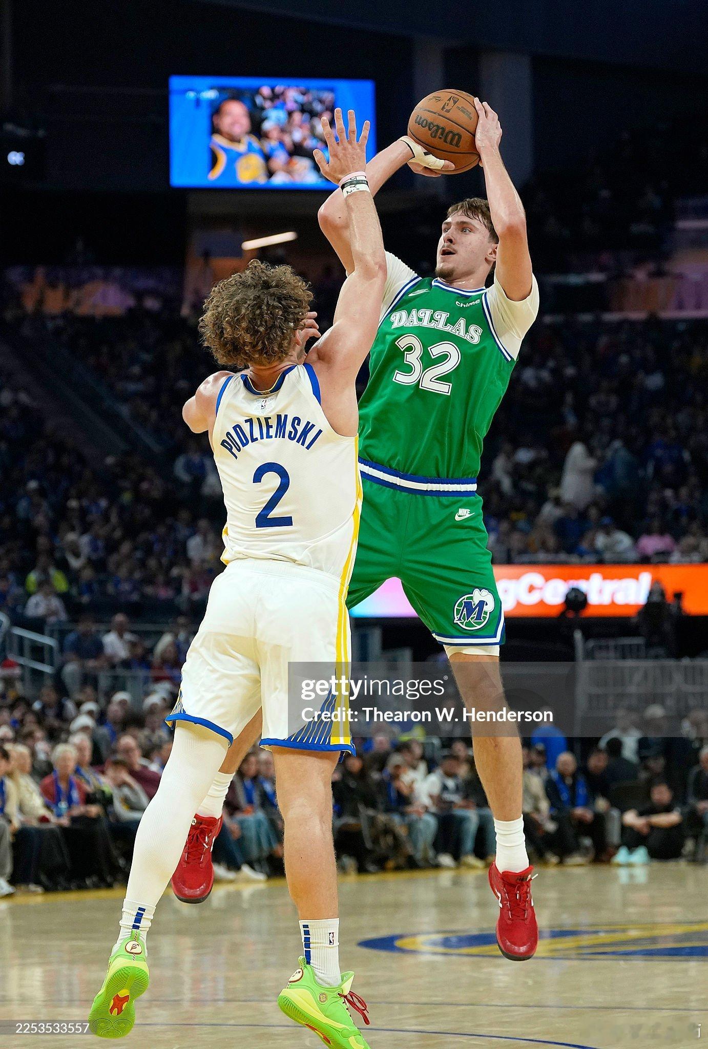 MFFL 今天弗拉格得到27分6篮板5助攻1盖帽，投篮21投13中，三分3投1中