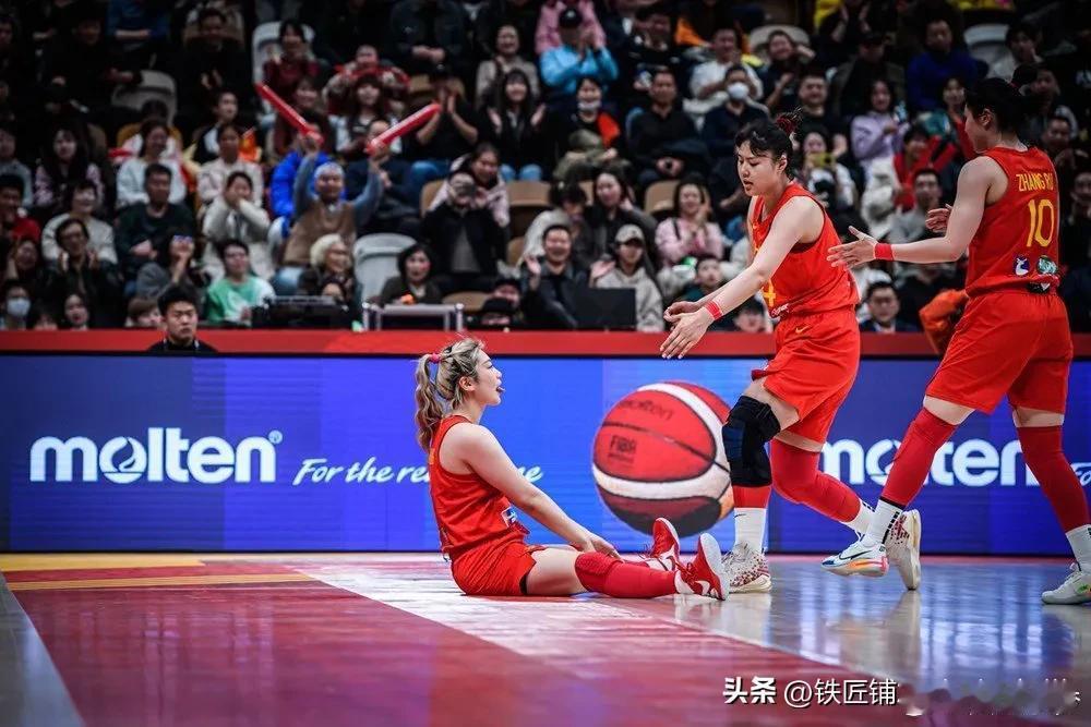 MVP实至名归！李梦巴黎奥运会资格赛场均：19.3分、2个篮板、1.6个助攻，命