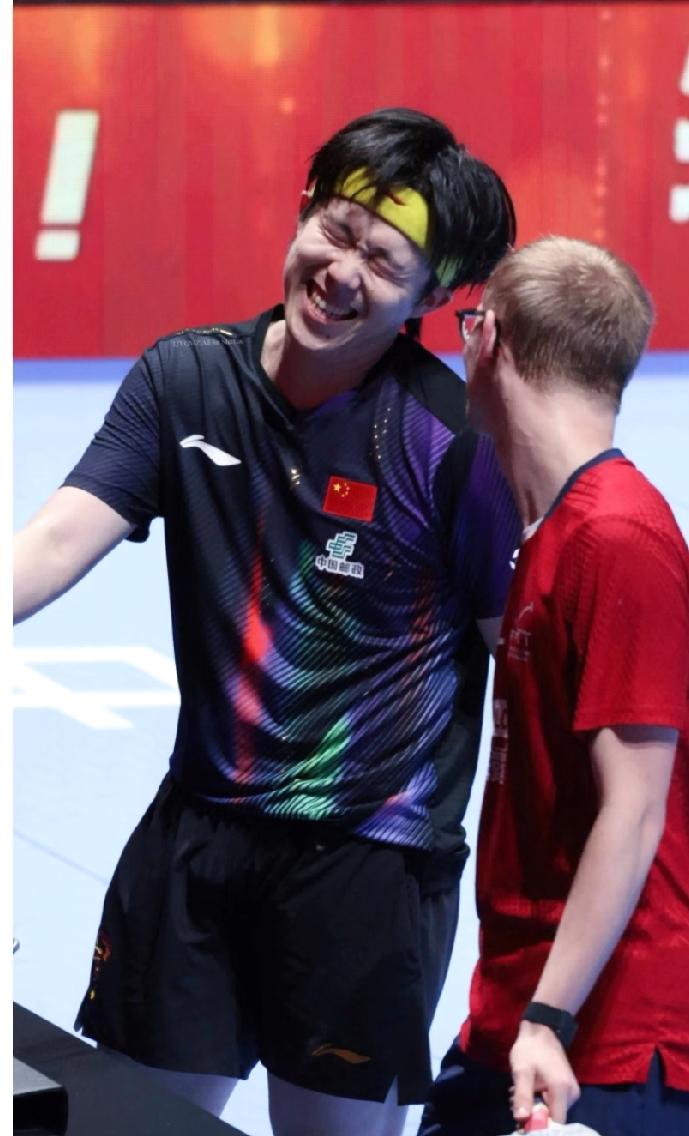 澳门世界杯封神一幕！王楚钦赢球后和对手笑成一团，这才是体育最美的样子
 
谁懂啊