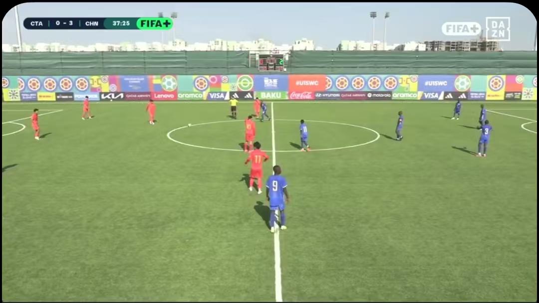 U-15世界杯，周海滨执教的中国男足4-0大胜中非队，取得开门红。上半场11号接