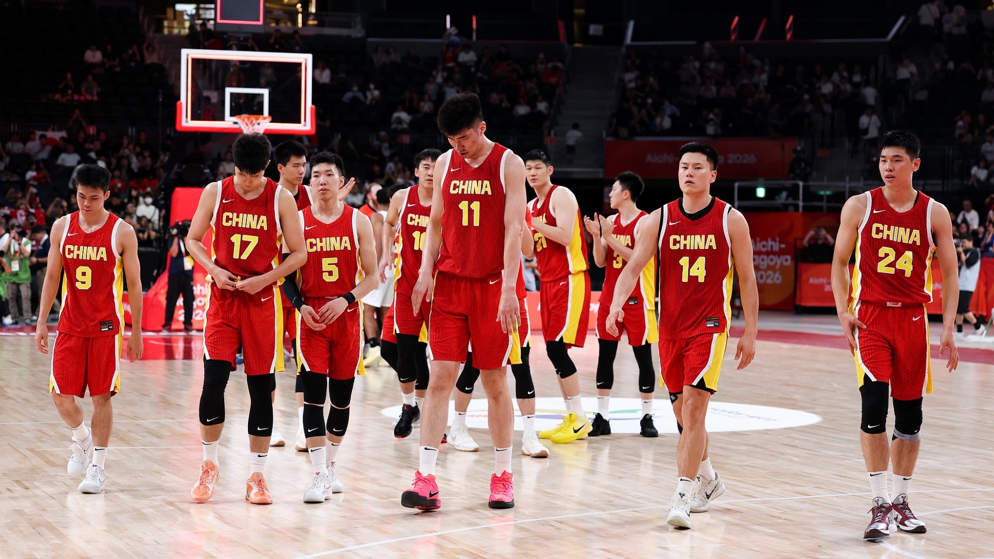 杨毅：“CBA本质上就是球给外援，中国人躲开等着投的联赛。”太精辟了，所以这种联
