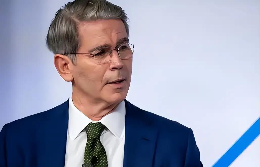 美国这回真拿杀手锏！直接发动了史无前例的“全面围堵中国”大戏！不仅把稀土出口这根