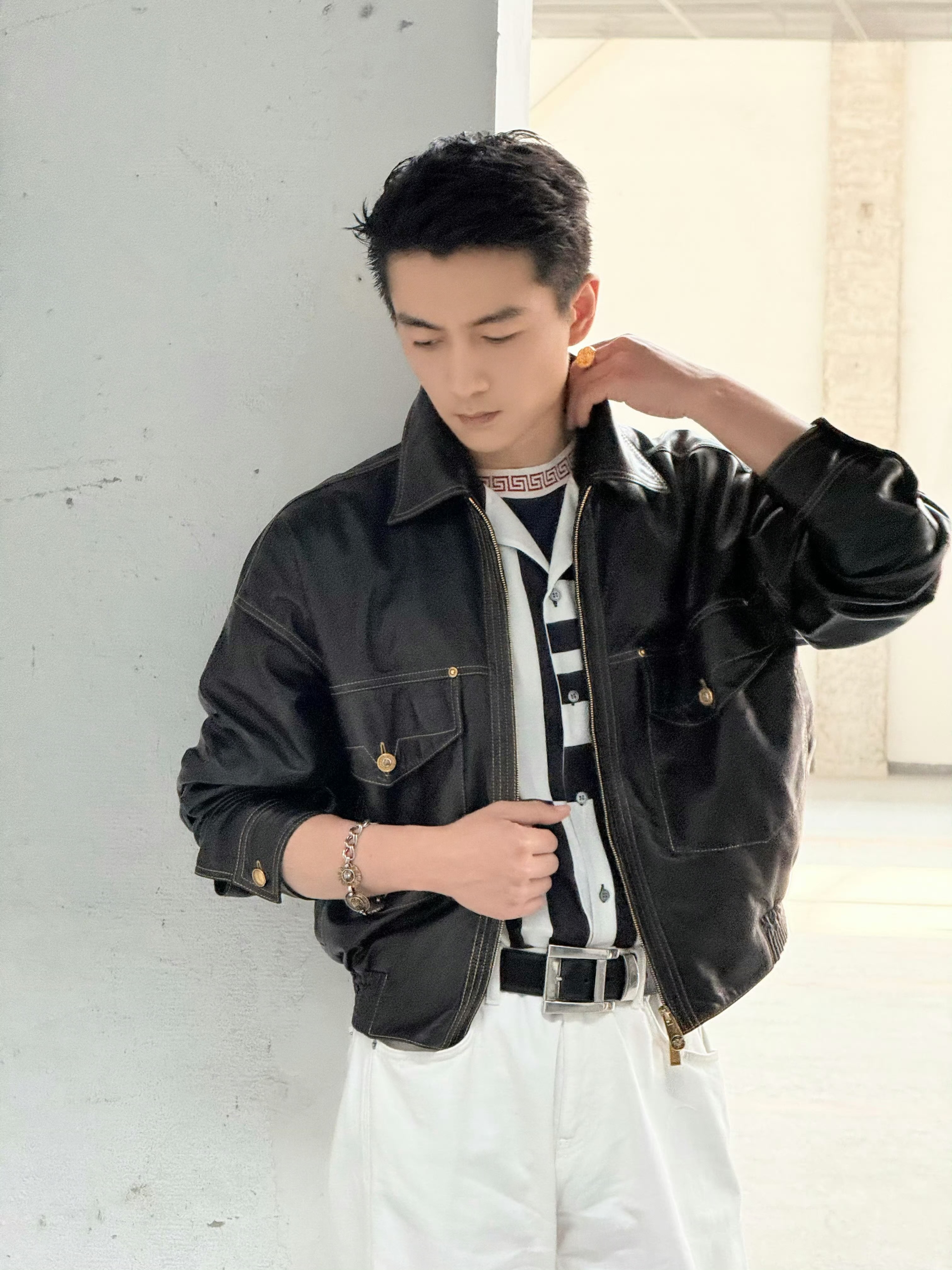 陈晓live图来啦，帅哥的颜值无需多言。 