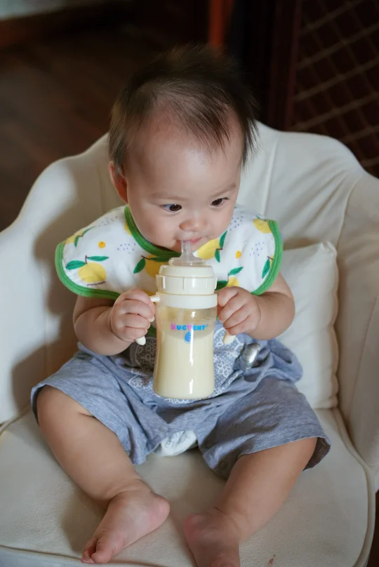 终于找到宝宝真爱啦🍼用它喝奶不呛不洒！
