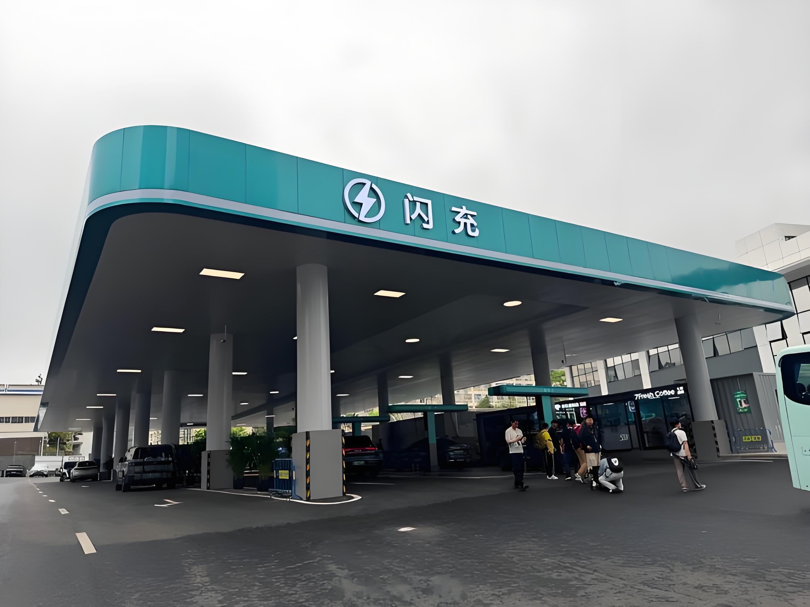 比亚迪兆瓦闪充拿下德国保罗·皮奇奖，这件事含金量远大于一次奖项荣誉。作为德国汽车