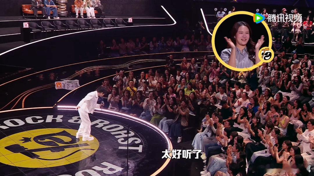 周深别太想薛之谦了脱口秀和Ta的朋友们 上个脱口秀还不忘演唱《认真的雪》，网友忍