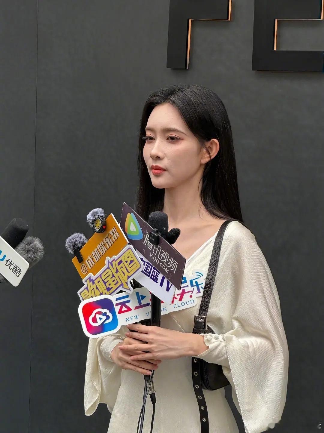 太疲惫了太疲惫了，孟子义别再执着于无缝进组了 