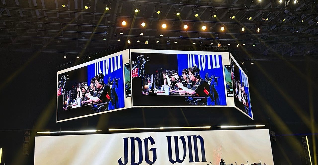 Gala醒了打了两三年依旧是这两支队伍，不过现在联赛的热度是真低啊。