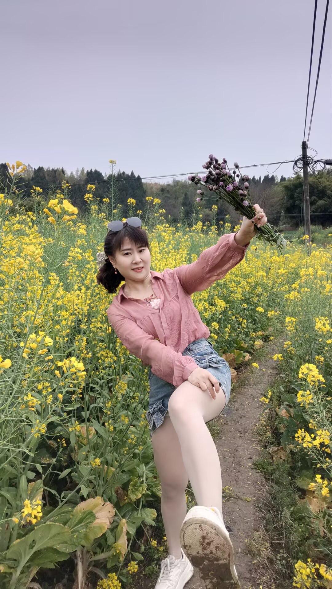 入了心的人，就算走散了 也根本忘不了，已经住在心里了