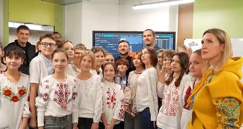 基辅市长克里琴科日前提议，将动员年龄下限从25岁降至22岁，就能动员15-30万