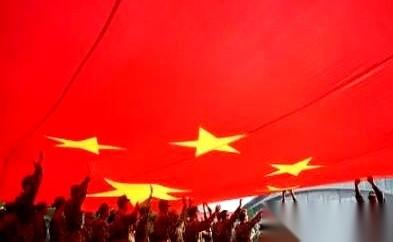 总有人问，我们这么牛，怎么一个“盟友”都没有？
我跟你说，这问题就问反了。正是因