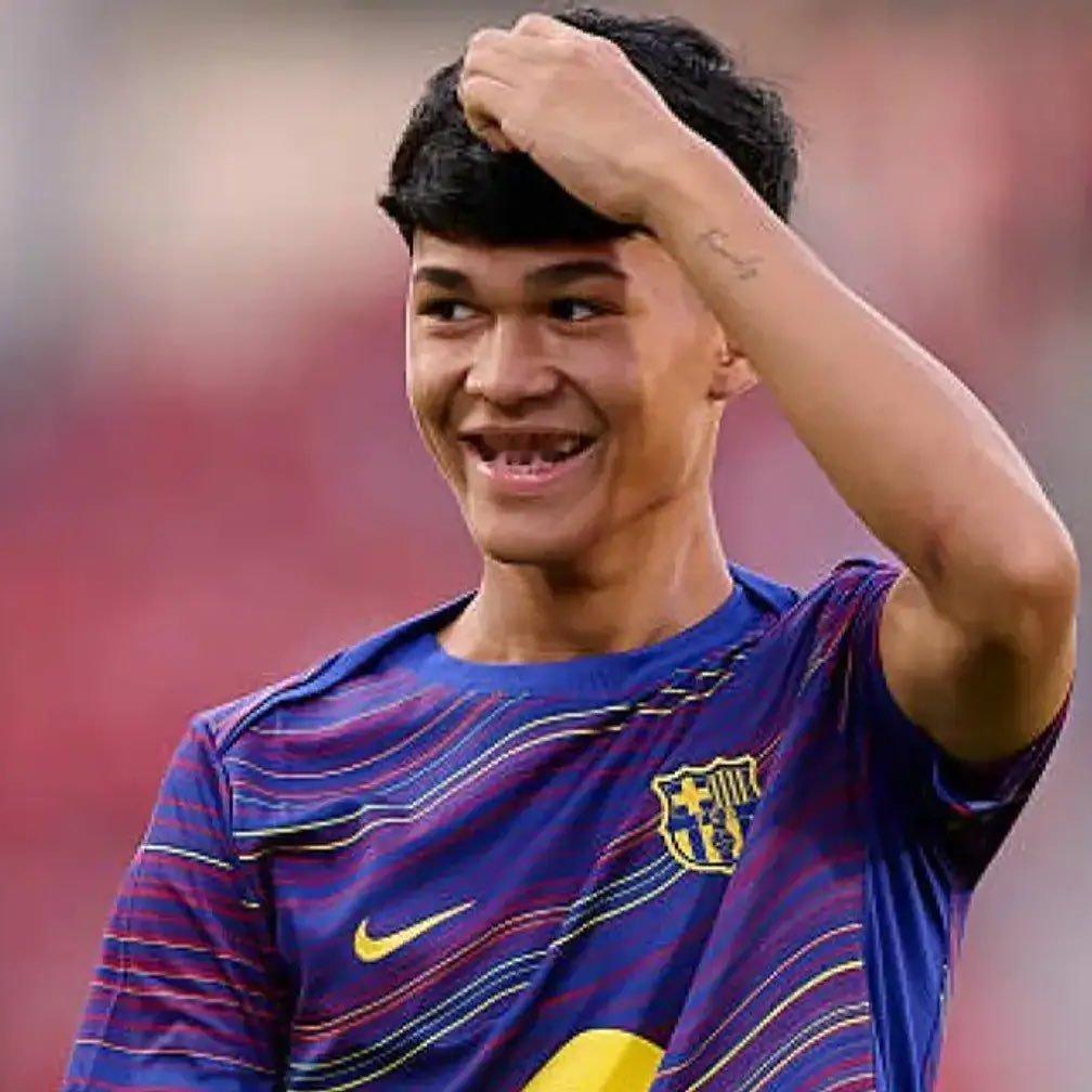 RMC：巴黎圣日耳曼正式加入巴塞罗那球员德罗·费尔南德斯的争夺战。违约金只有60