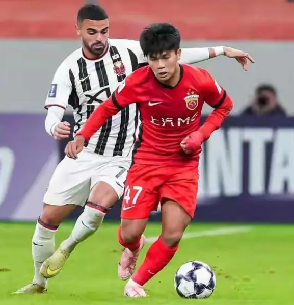 输球即出局！上海海港21人残阵出征亚冠，客场迎战柔佛生死战上海海港vs柔佛新山 