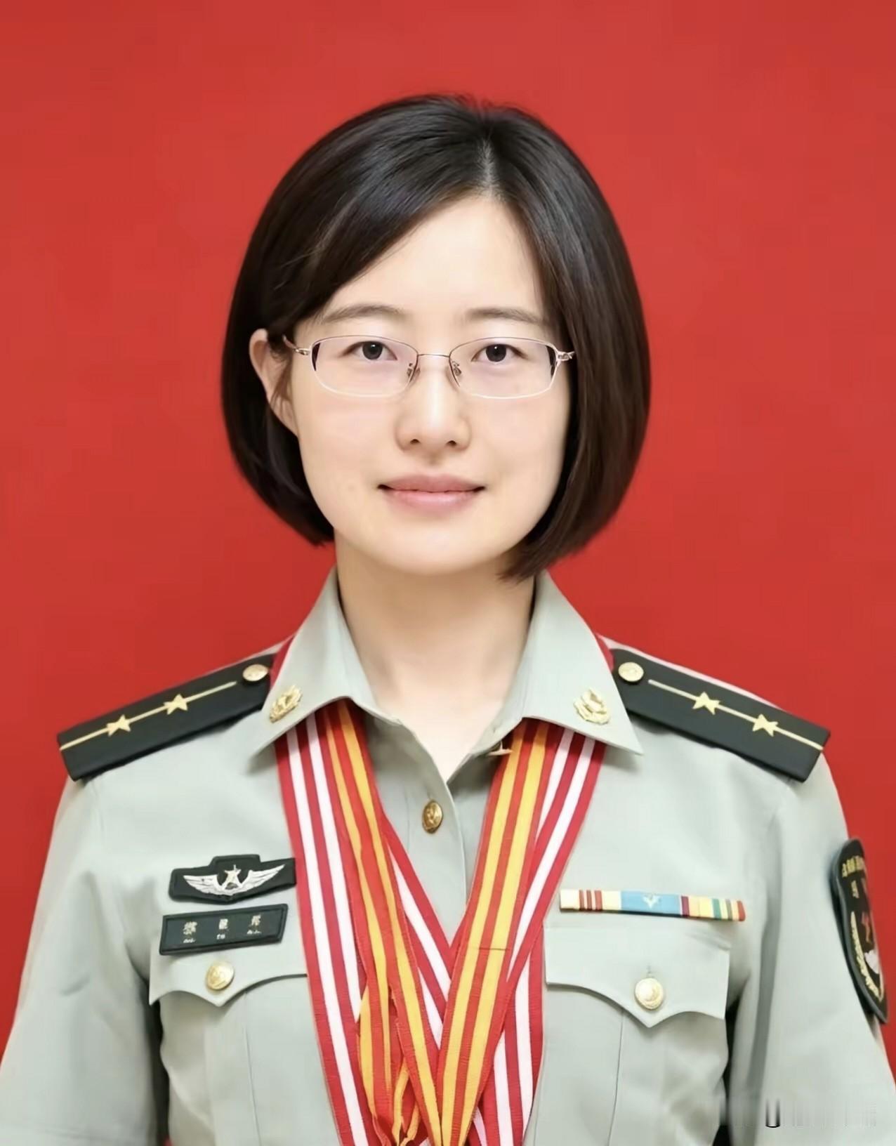 徐美多，女，汉族，1992年6月出生，吉林长春人，2002年特招入伍，原中国人民