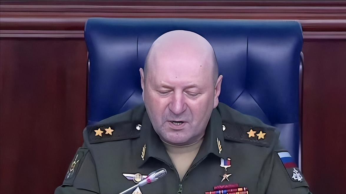 美国现在才明白，中国是天然的超级大国。现在美国国内其实也在反思，那就是美国以往的