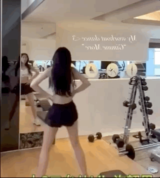 小s二女儿，引发热议
7月16日，小S二女儿许韶恩突然引发热议，不是因为新代言，