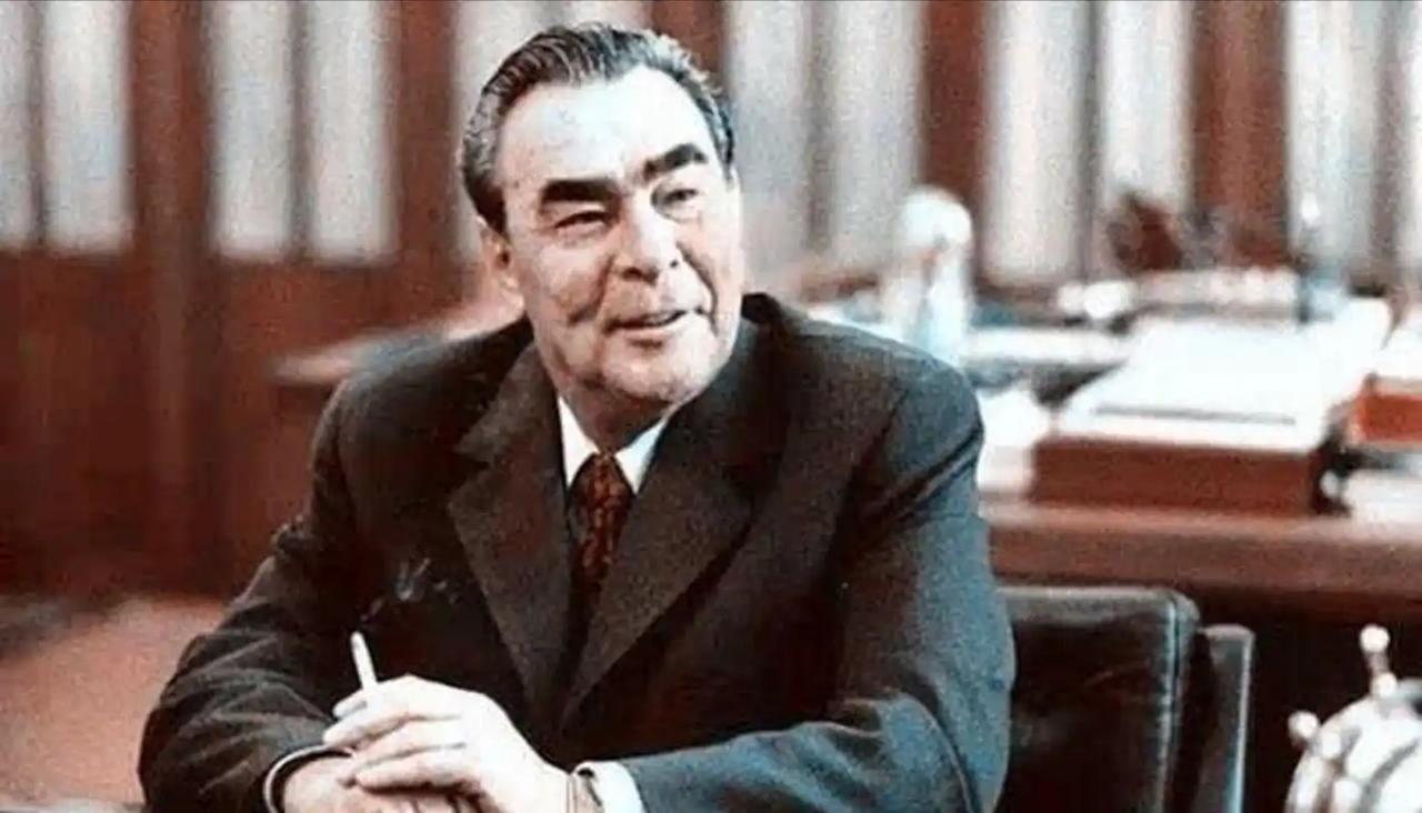 1973年，勃列日涅夫听说自家别墅在美国值200万美金，居然乐开了花。谁能想到，