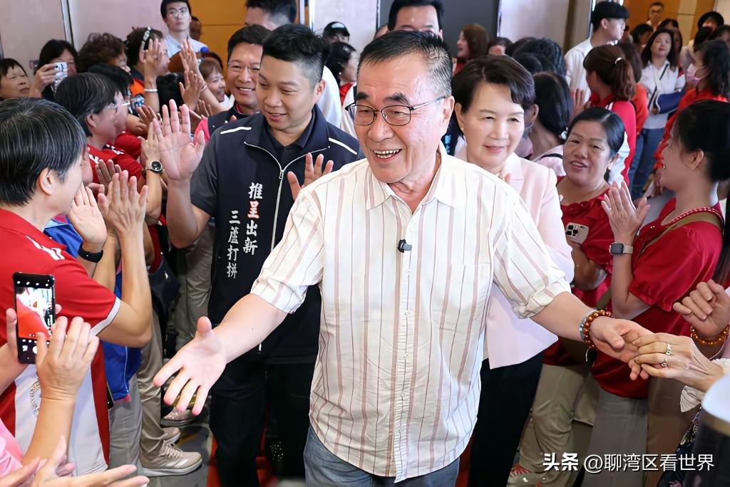 如果李四川能当选新北市长，担任四年就可以了，下一届还是让刘和然或者洪孟楷选吧！聊