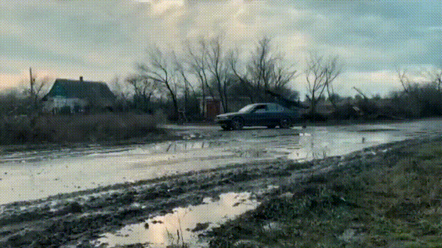 战场需求就是改装动力，“冰雹”家族有了新成员，采用高颜值宝马7系车辆底盘，加上1