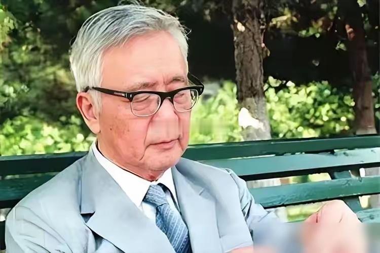 很多人不懂华罗庚的数学成就，我今天跟大家分享下：6年，1200多名工人轮班苦战，