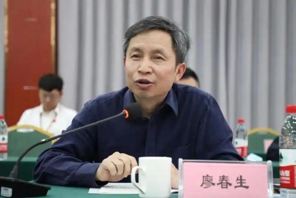 事出反常必有妖，美英以俄值得学习和借鉴！中国稀土行业关键技术人员在中美博弈最激烈