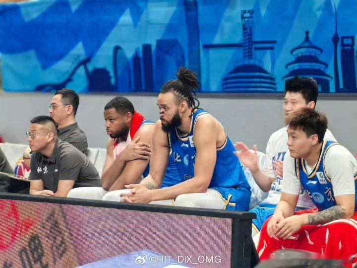 上海男篮vs北京男篮谁是脓包？ 