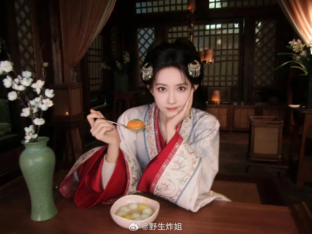 孟子义《将门毒后》造型如何蛮适合蛮美的 