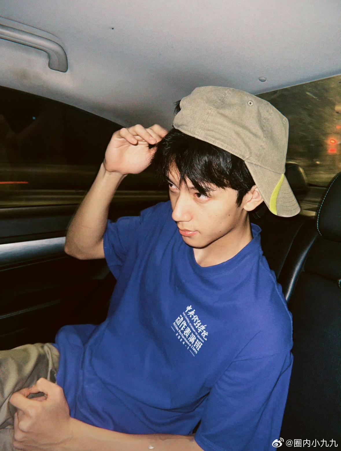 随元青被扒裤子 健康的恋爱固然重要，可随卿实在貌美导演让我进《逐玉》去演两集吧，