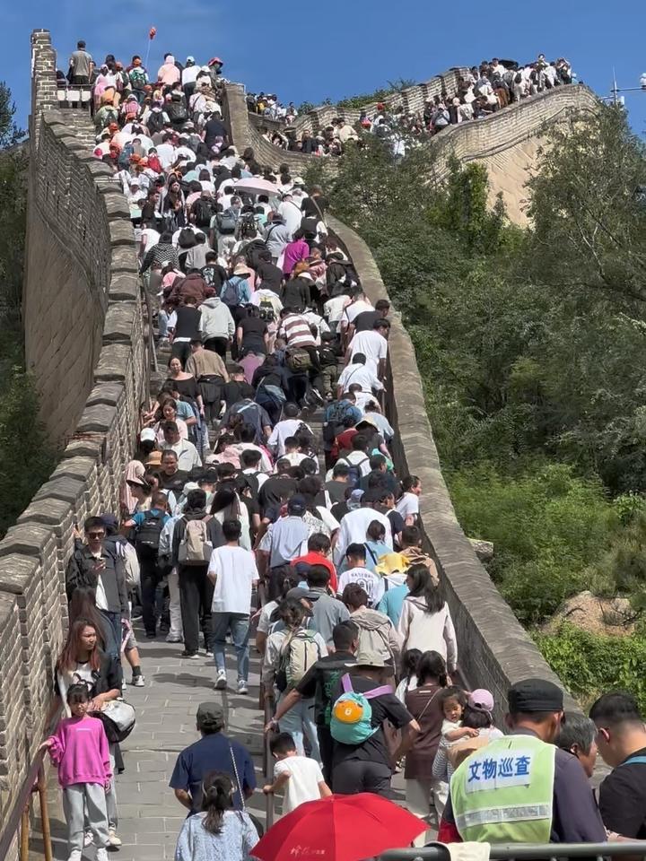 我认为不值得五一花3小时挤进长城，我到底图个啥？这4条“血泪经验”给你答案

每
