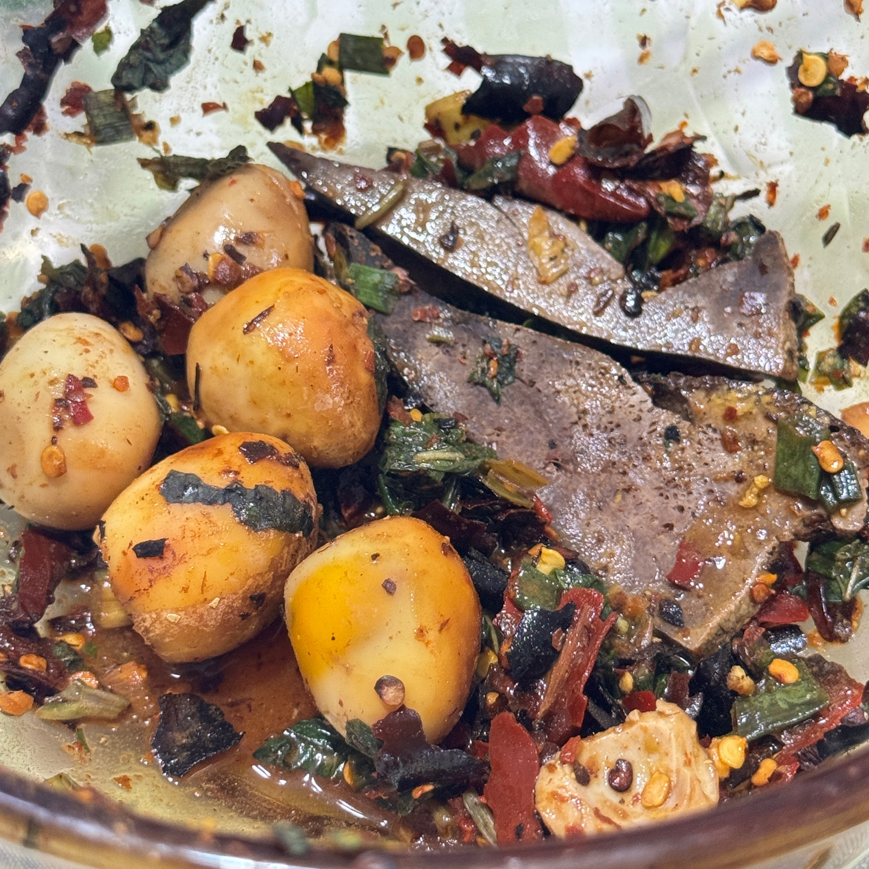 其实我昨天偷偷做了盐焗猪肝吃（做好了凉拌一下绝了！ 因为太香了没好意思馋你们 只