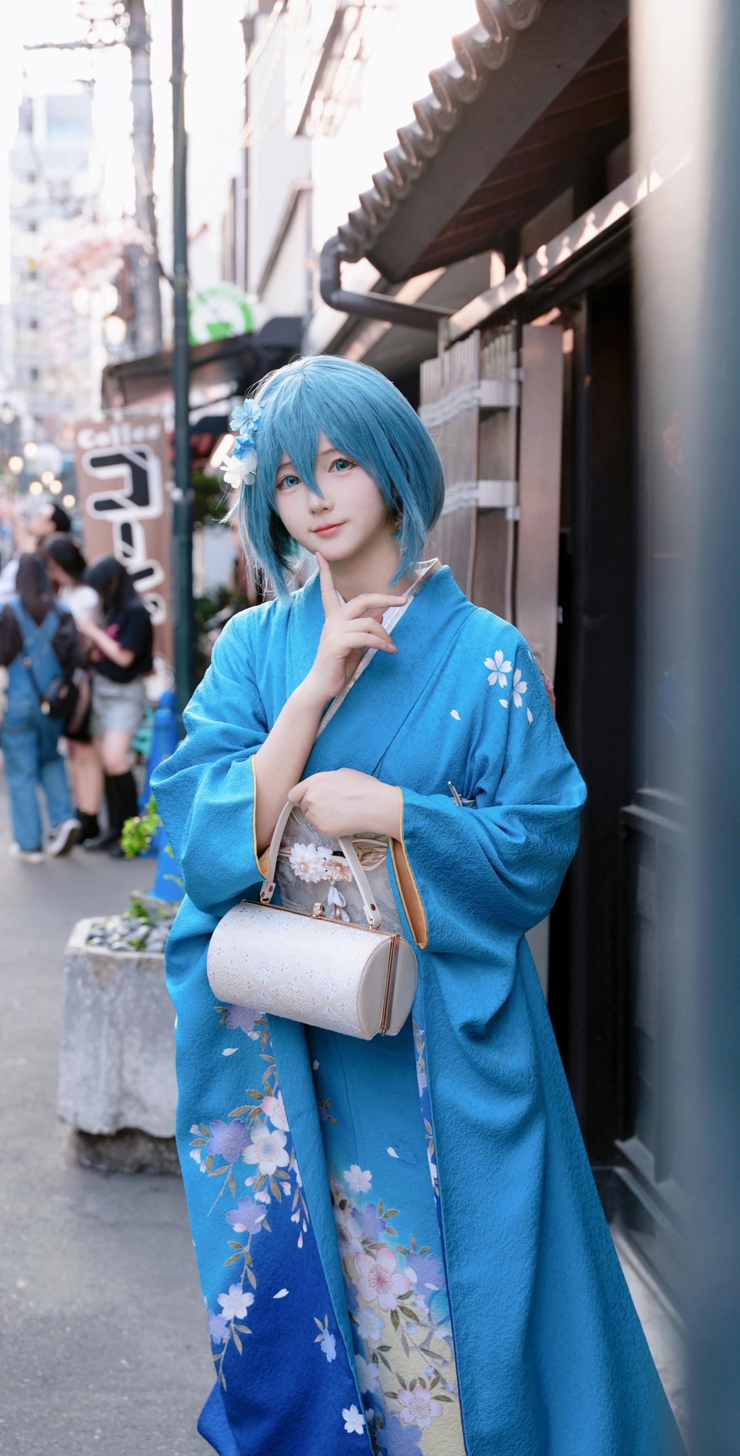 浅草寺人从众。