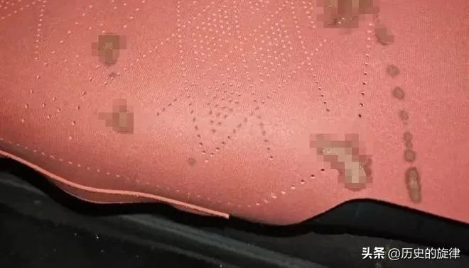 天津元宵夜离谱一幕！年轻男女坐网约车，后座留恶心污物，后续处理太解气
 
“太恶