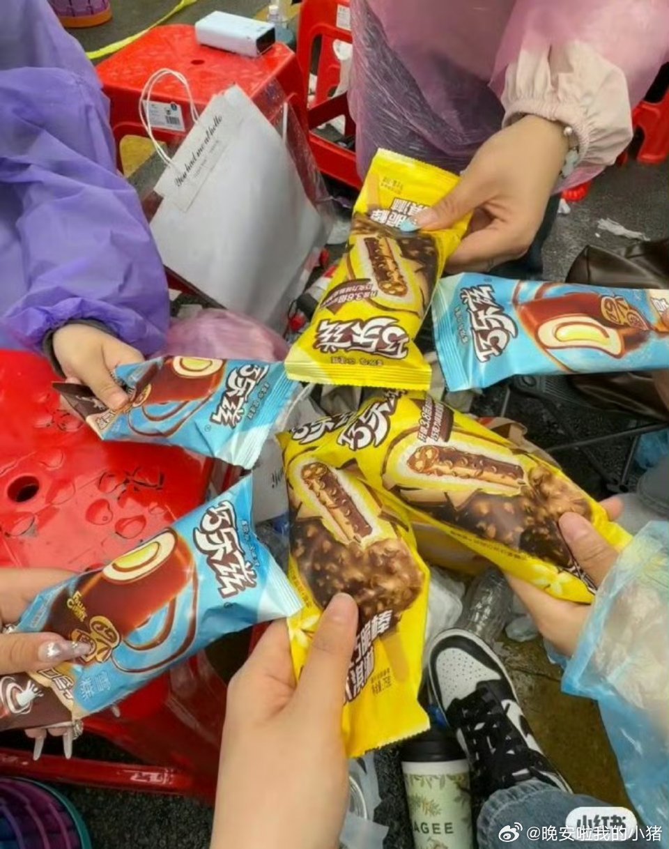 王鹤棣Hi6 给粉丝的逆应援，好多好多啊[好爱哦][好爱哦] ​​​