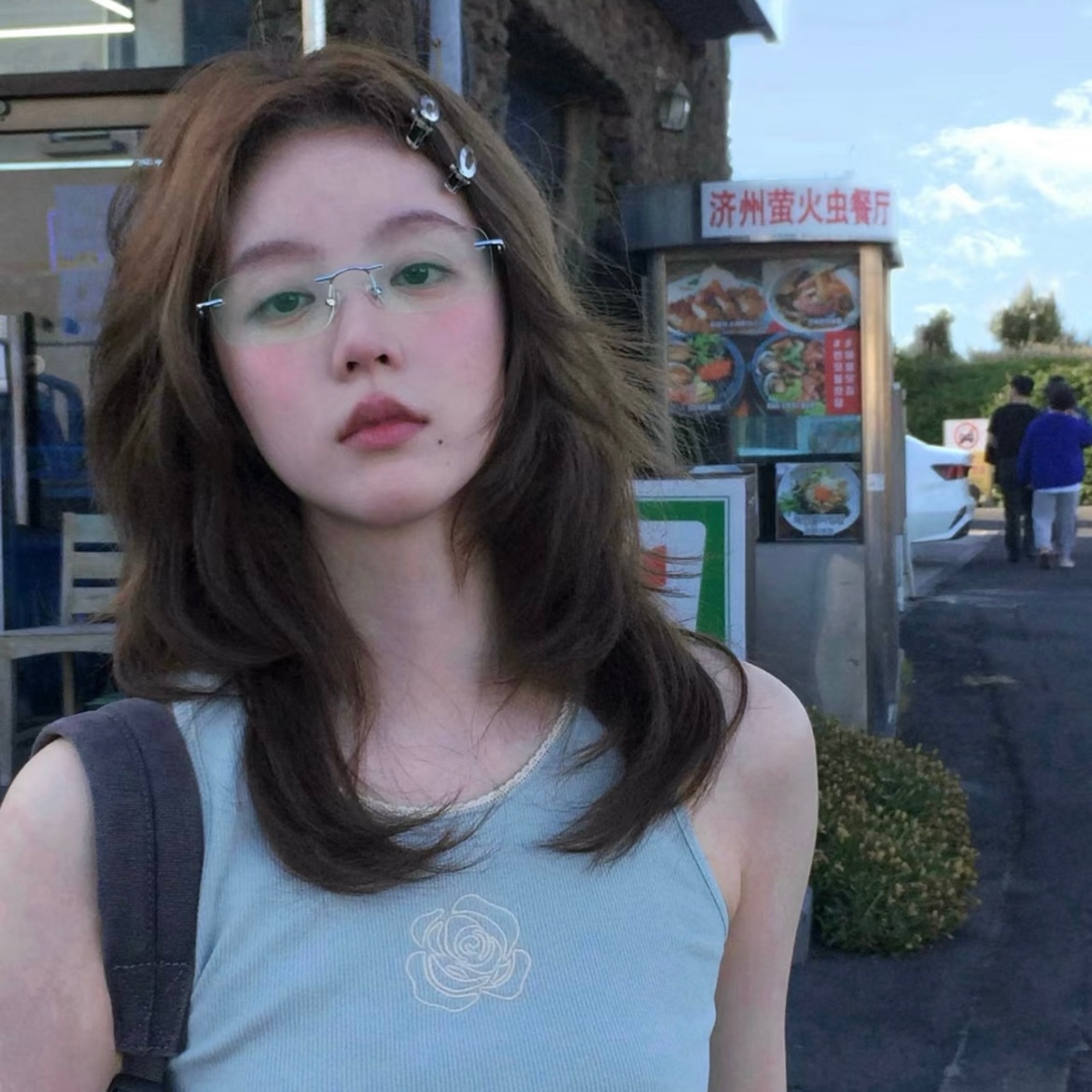 “蝴蝶的翅膀是不可降解的夏天” ​​​