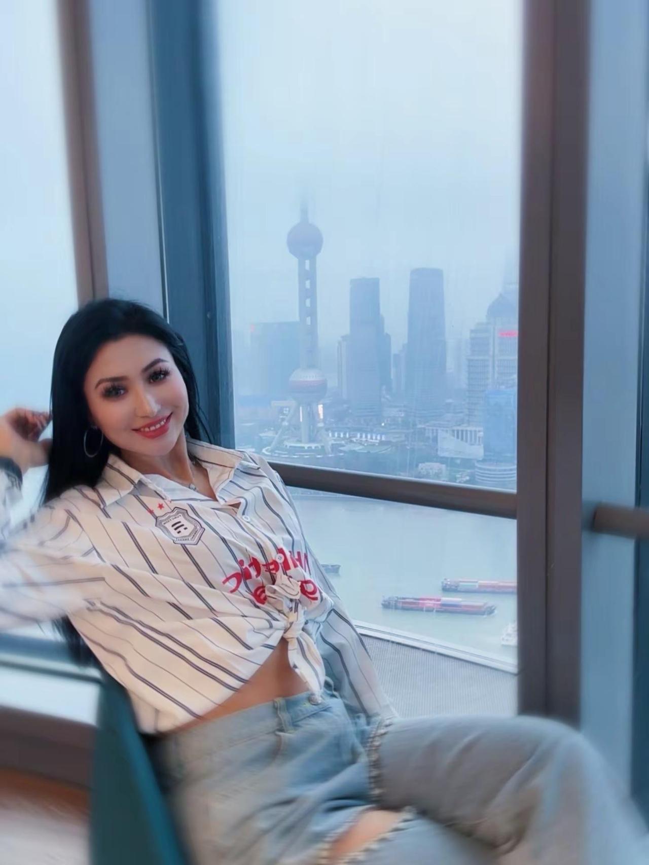 美式高智感 窗边时尚灵感 超高层拍照