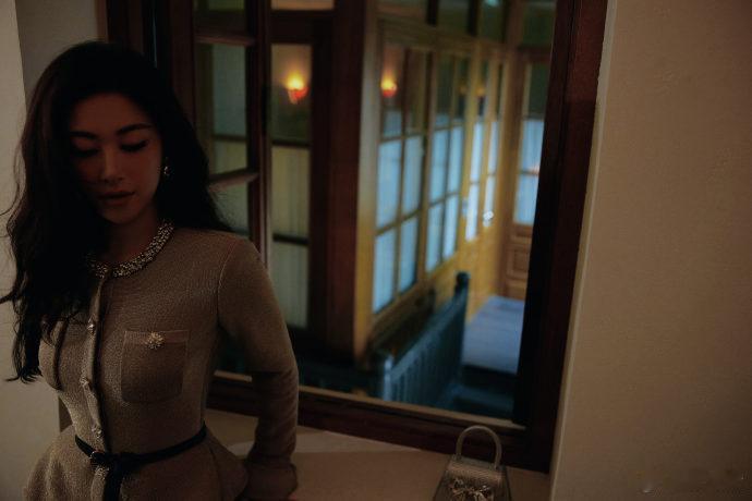 朱珠这是真的我妈咪朱珠亲自认证可怎么办，真的是让人高兴的吱哇乱叫，姐姐如此有魅力