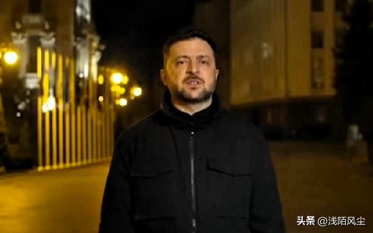 泽连斯基连夜发表声明，安德烈·叶尔马克已辞去担任多年的乌克兰总统办公室主任职务。