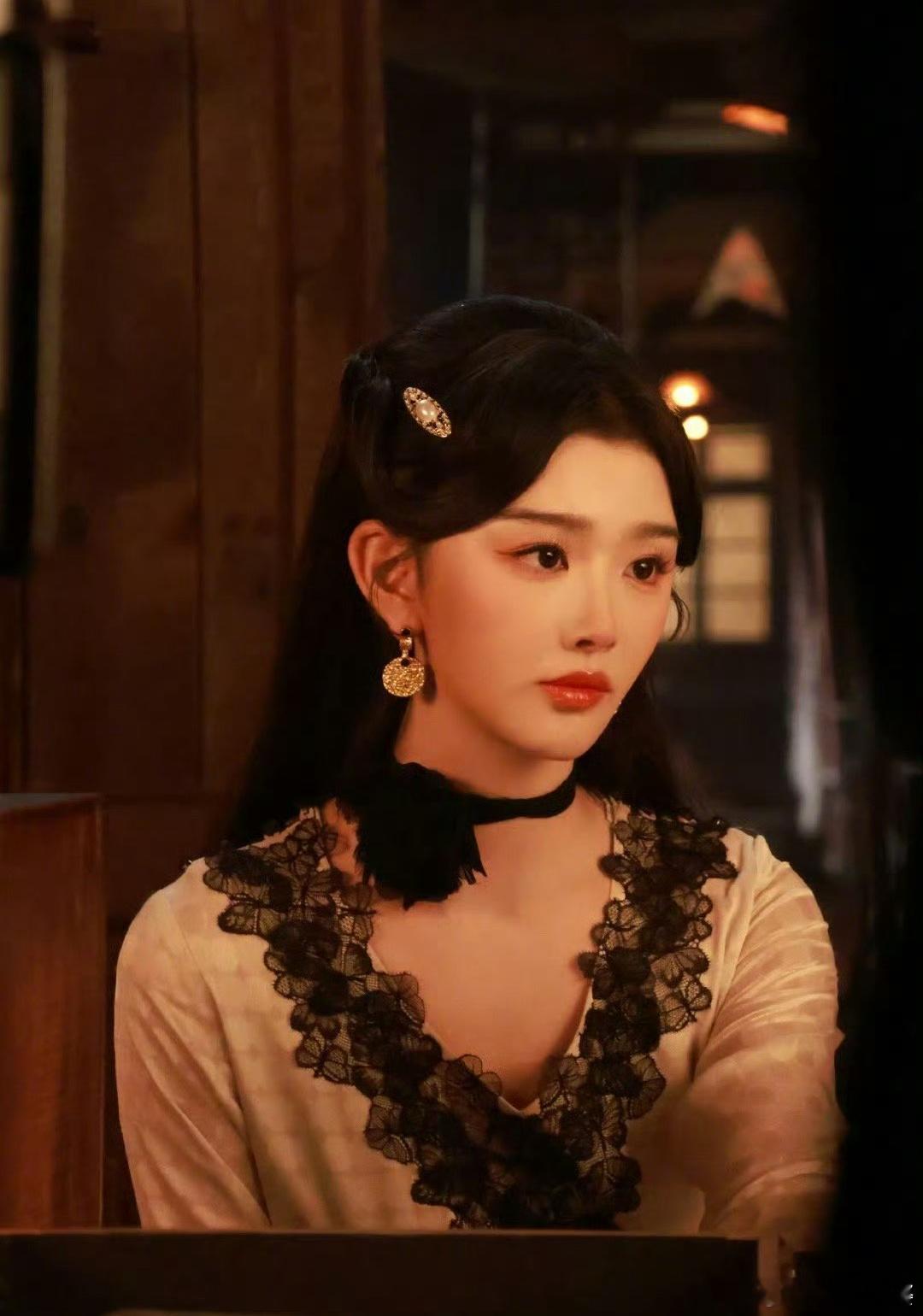 孔雪儿领衔主演逐玉 恭喜孔雪儿解锁新角色。孔雪儿和古装的适配度真的挺绝的。期待这