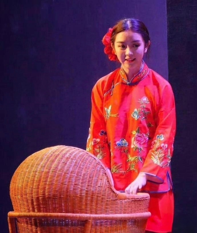 田曦薇大学期间的表现与现在相比有变化吗？[doge] ​​​