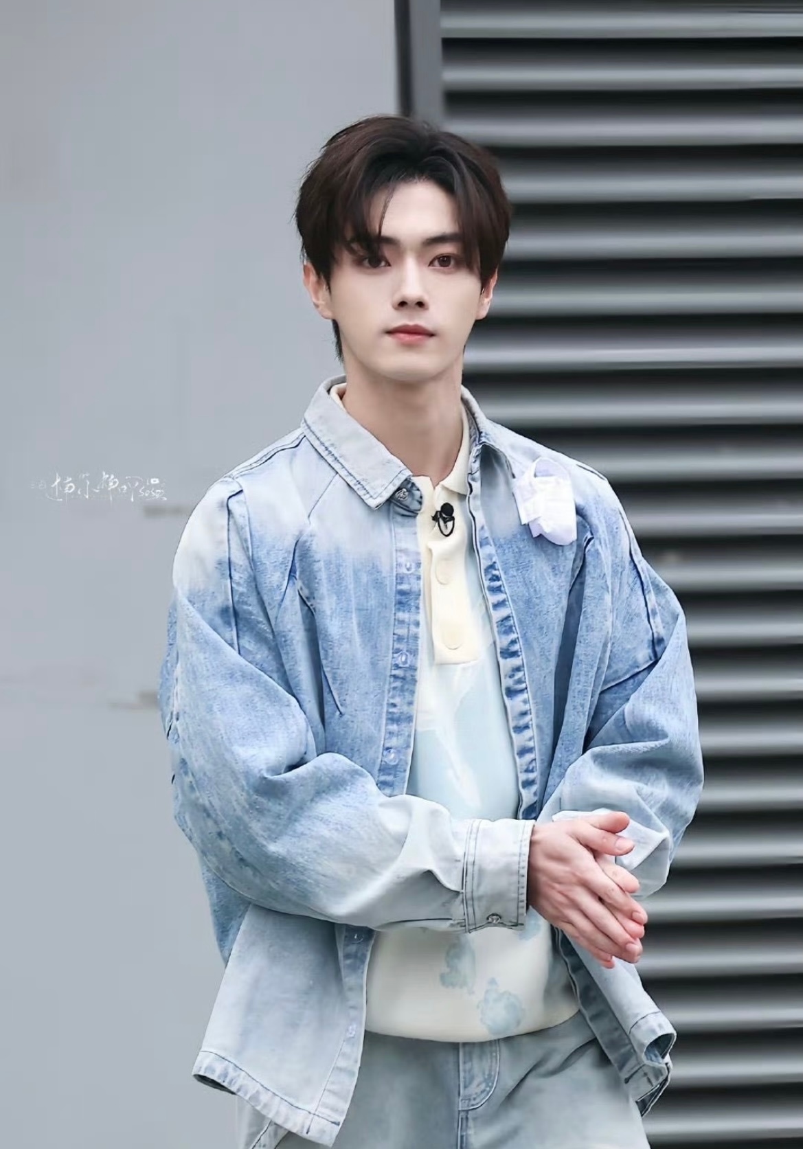 于正旗下艺人名单最近捧的人是哪位啊我感觉许凯也可能解约啊许凯