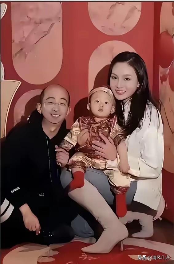 巨兴茂表示，自己的基因无法改变，为了改变家族下一代的基因，他娶了比自己小15岁、