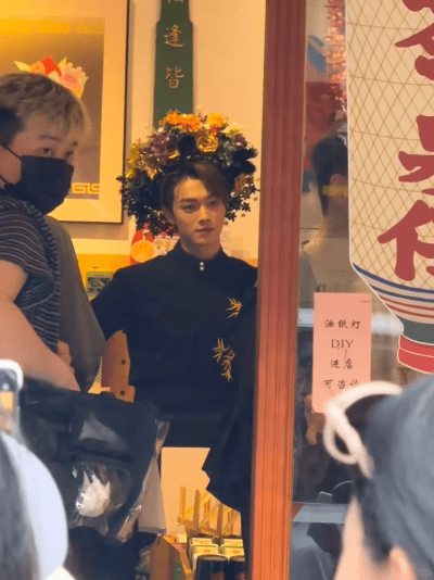 花美男真帅哥无美颜无滤镜路人原摄像头拍摄好帅啊许凯