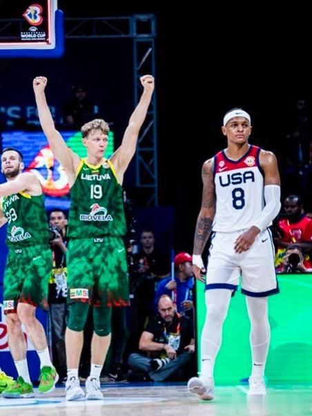 2023男篮世界杯八强产生、9月3日赛况:
(第一阶段小组赛成绩带入第二阶段，I