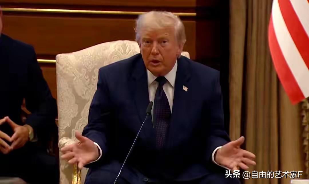 美议员暴毙第二天！尸骨未寒，为了他的位子，共和党内部又快打起来了


7月11日