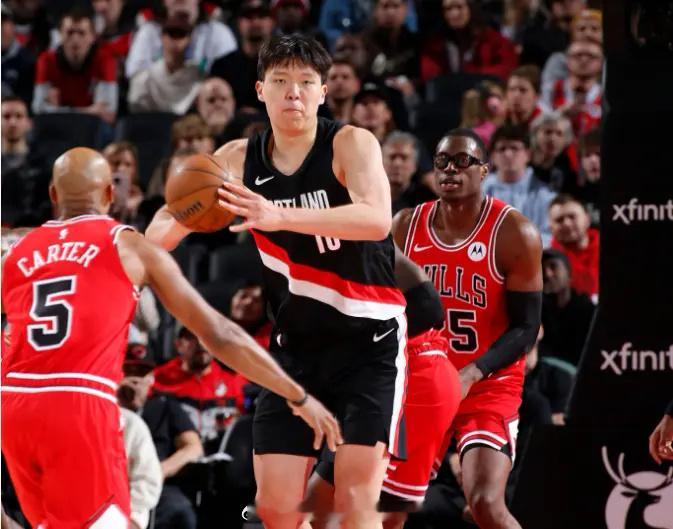 杨瀚森NBA生涯达到20分：4中1仅2+2+1末节被弃用 距周琦仅差4分 北京时