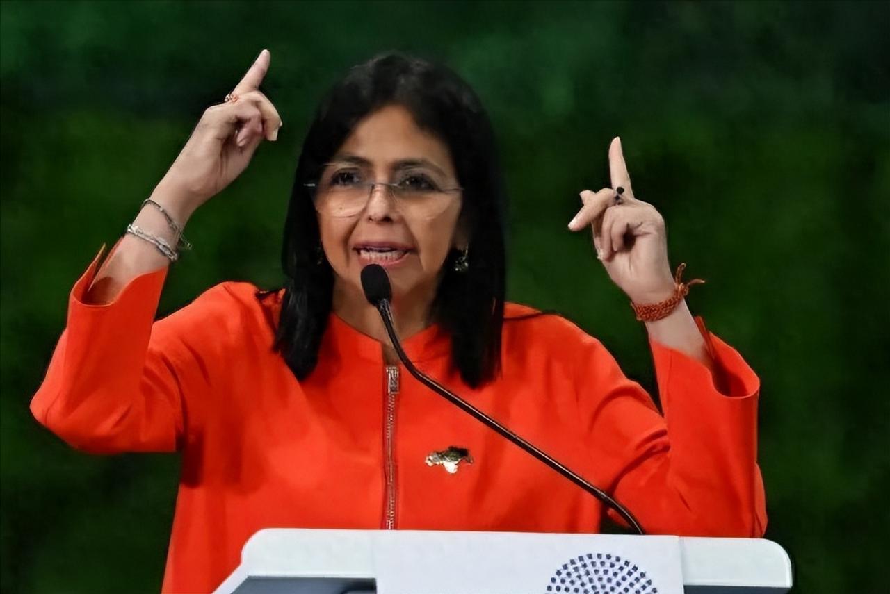 委内瑞拉又乱了。4月9日，加拉加斯街头爆发了两年来最大规模的抗议，教师、退休老人